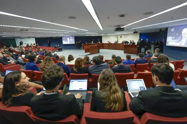 STF torna mais 10 acusados réus por participação na trama golpista