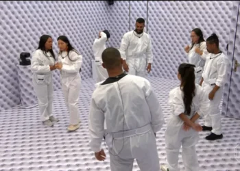 BBB26 estreia com elenco variado, Quarto Branco e primeira noite intensa