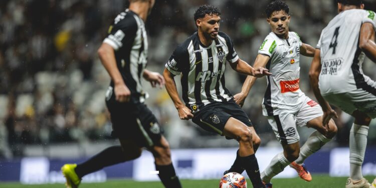 Atlético-MG faz contas e torce por ajuda do Cruzeiro na rodada final
