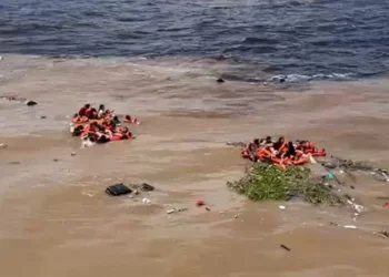 Lancha afunda no Encontro das Águas e deixa dois mortos e sete desaparecidos no AM