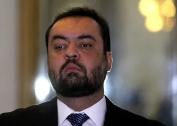 TSE torna Cláudio Castro inelegível por abuso de poder nas eleições