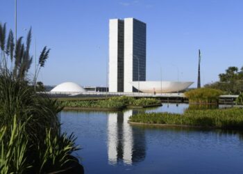 Confusão em área nobre de Brasília envolve parlamentar e garota de programa