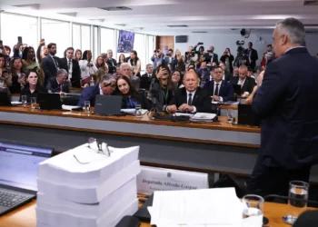 CPMI do INSS pede indiciamento de 216 por fraudes em benefícios