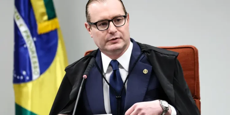 Zanin nega pedido para obrigar Câmara a instalar CPI do Banco Master