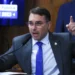 Lindbergh critica domiciliar de Bolsonaro e fala em “justiça de classe”
