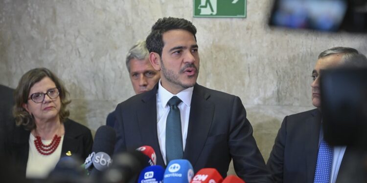 Senado rejeita indicação de Jorge Messias ao STF em votação histórica