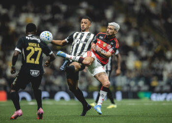 Flamengo domina Atlético-MG na Arena MRV e aplica goleada no Brasileirão