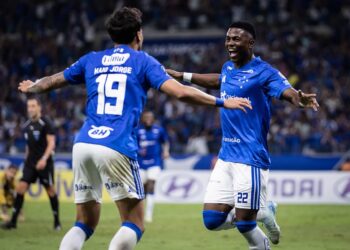Cruzeiro vence o Boca no Mineirão e assume liderança na Libertadores