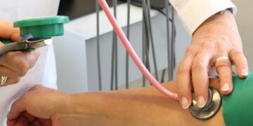 Hipertensão avança no Brasil e exige atenção mesmo sem sintomas