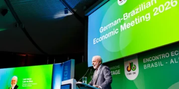 Lula fala em “reciprocidade” após EUA expulsarem delegado da PF