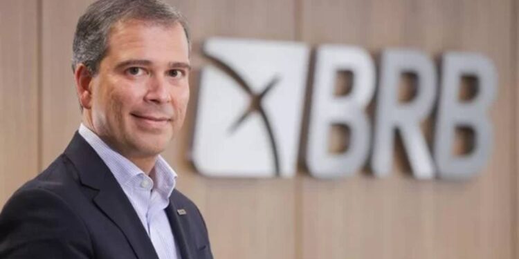 PF prende ex-presidente do BRB em nova fase do caso Banco Master