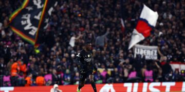 PSG e Bayern iniciam duelo de gigantes por vaga na final da Champions