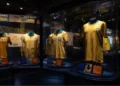 A história da camisa amarela que virou símbolo do futebol brasileiro