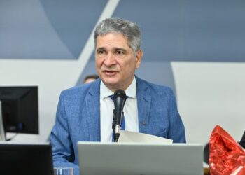 Prefeito de Governador Valadares é cassado após crise política e denúncia sobre transporte escolar