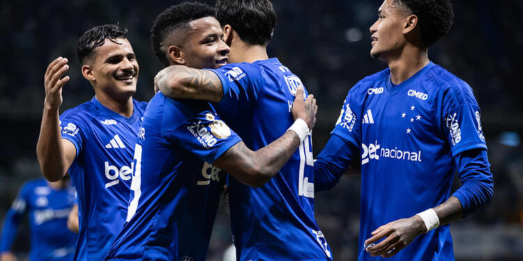 Cruzeiro vence Goiás e avança às oitavas da Copa do Brasil