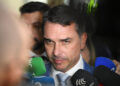 Flávio Bolsonaro muda discurso e admite relação com Daniel Vorcaro após negar proximidade