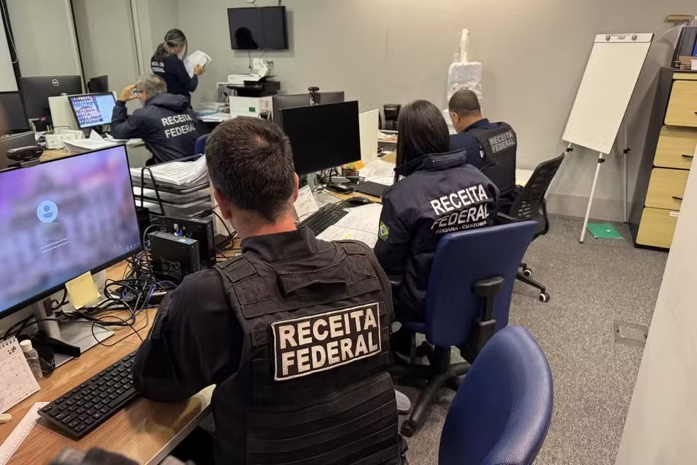 Operação mira fintechs usadas pelo PCC para lavar dinheiro no setor de combustíveis