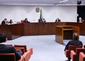 STF acaba com aposentadoria compulsória remunerada para juízes punidos
