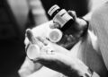 Fiocruz vai produzir medicamento de alto custo contra esclerose múltipla no Brasil