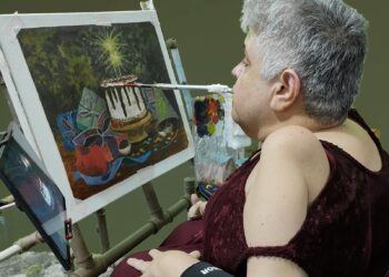 Arte que carrega emoções e sensibilidade: pinturas ganham vida em cartões para datas especiais