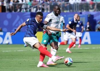 Mbappé brilha, bate recorde e França estreia com vitória na Copa do Mundo