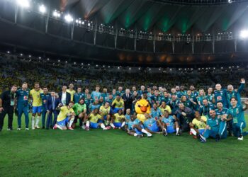 Brasil desembarca nos EUA e inicia reta final para a Copa do Mundo