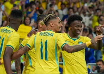 Brasil encara o Haiti de olho na liderança; segunda rodada da Copa pode encaminhar classificados