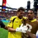 Vozinha vira herói mundial após segurar a Espanha e ganha mais de 2 milhões de seguidores em um dia