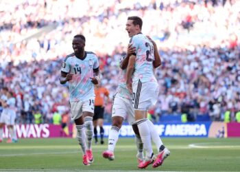 Bélgica atropela os Estados Unidos, derruba o último anfitrião e avança às quartas da Copa