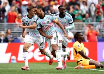 Bélgica reage após estar dois gols atrás, vira sobre Senegal na prorrogação e avança às oitavas da Copa