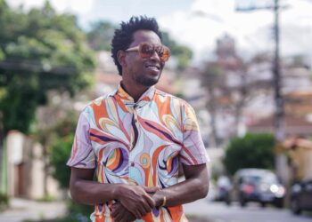 Bruno Cupertino leva o espetáculo “O Samba Vai Continuar” ao Teatro de Bolso Sesiminas