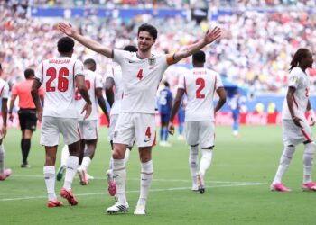 Inglaterra goleia França em jogo eletrizante, conquista o bronze e alcança melhor campanha desde 1966