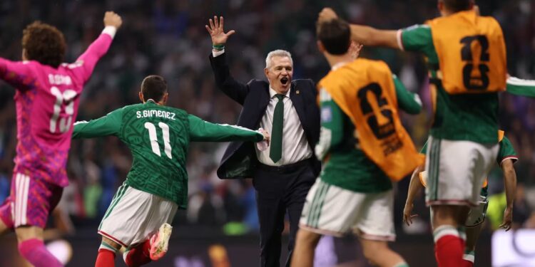 México vence o Equador, acaba com jejum histórico e avança às oitavas da Copa