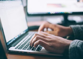 ONU Mulheres abre inscrições para curso gratuito de tecnologia com celular e internet para participantes