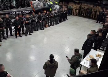 Megaoperação contra o PCC cumpre 320 mandados em seis estados e mira estrutura da facção dentro de presídios