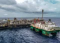 Governo mantém imposto sobre exportação de petróleo diante da escalada das tensões no Oriente Médio