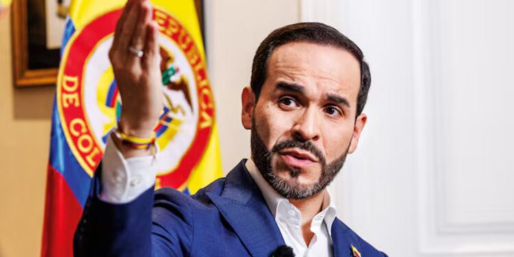 Governo da Colômbia libera entrada de equipes de resgate apenas de países governados pela direita