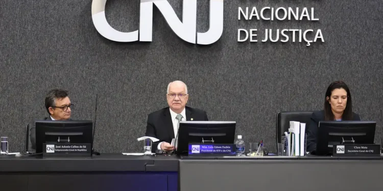 CNJ acaba com aposentadoria compulsória como punição máxima para juízes