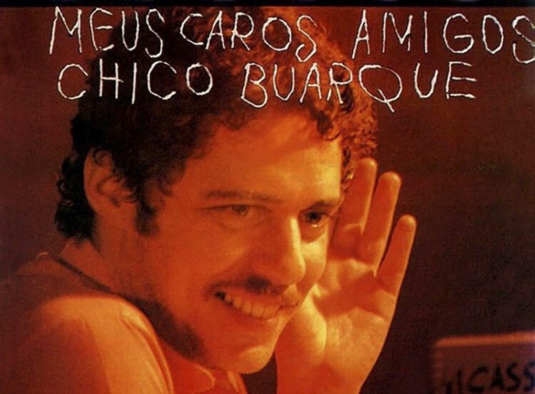 Chico na capa do Meus caros amigos  - Reprodução