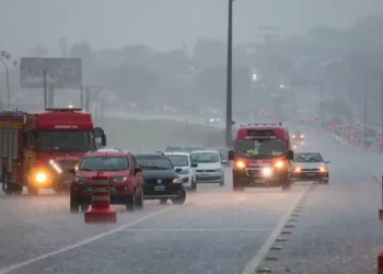 Instabilidade avança pelo país e Inmet alerta para tempestades em Minas e no Sul