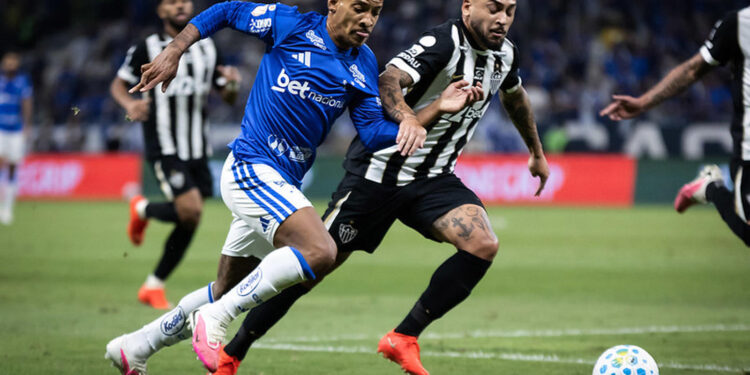 Cruzeiro sai na frente, Atlético reage e clássico deixa tudo aberto na Copa do Brasil