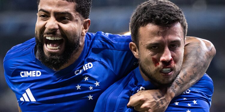 Cruzeiro vence a Chapecoense no Mineirão e garante vaga nas quartas da Copa do Brasil