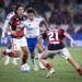 Cruzeiro reage, esbarra em lance polêmico e cai diante do Flamengo na Libertadores