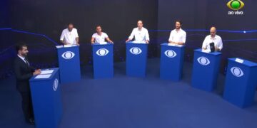 Primeiro debate em Minas tem troca de ataques, disputa pela direita e ausência de Patrus
