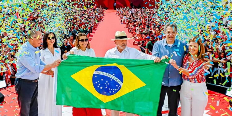 Lula volta às origens no ABC para dar largada à campanha pela reeleição