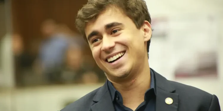 Patrimônio de Nikolas cresce mais de 10 mil% em quatro anos; salários de deputado explicariam aumento?