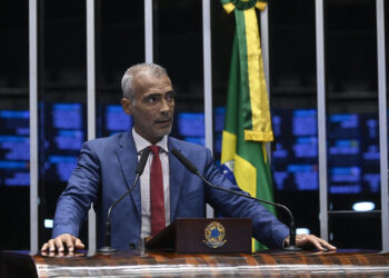 Romário deixa o PL e anuncia apoio a Eduardo Paes na disputa pelo governo do Rio