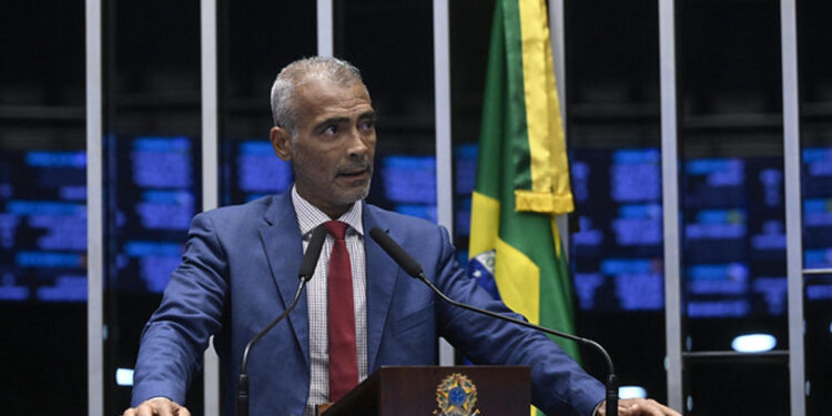 Romário deixa o PL e anuncia apoio a Eduardo Paes na disputa pelo governo do Rio