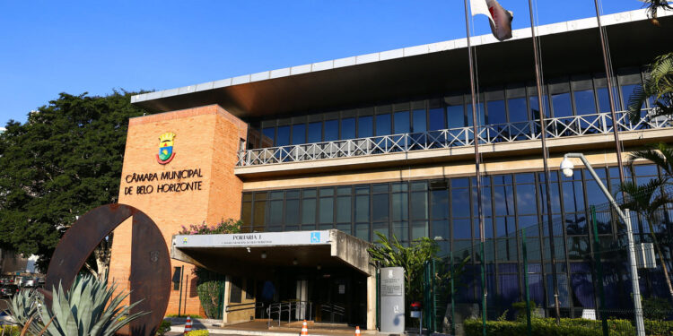 Câmara aprova reajuste de 4,11% para servidores da Prefeitura de Belo Horizonte