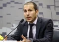 Novo chefe da PF reage após afastamento de Andrei e fala em ataques à corporação
